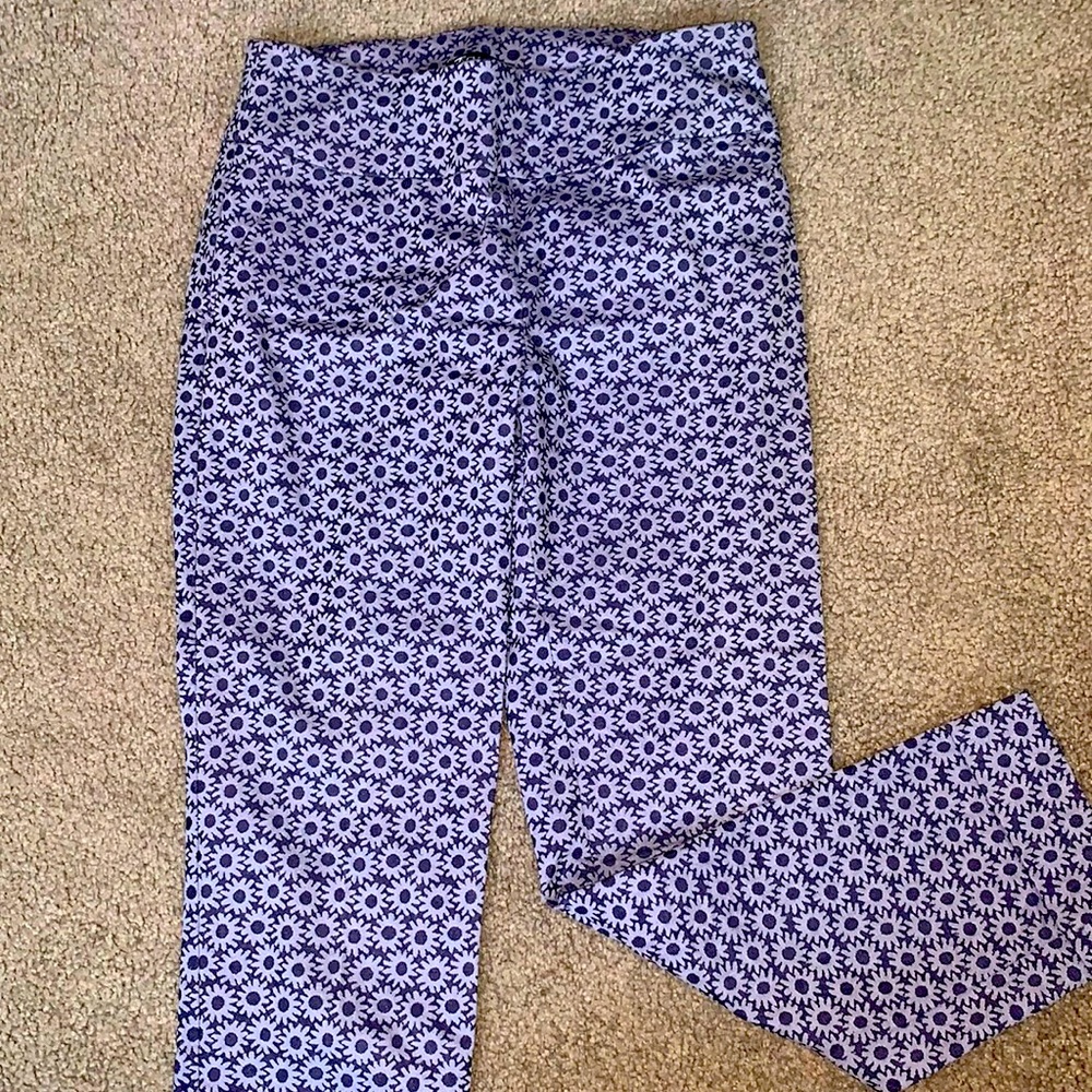 New York & Co. Purple Flower Pattern Slacks, Women’s Small